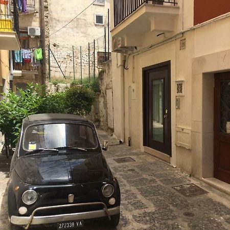 Nuccia Serra 29 Bari Buitenkant foto